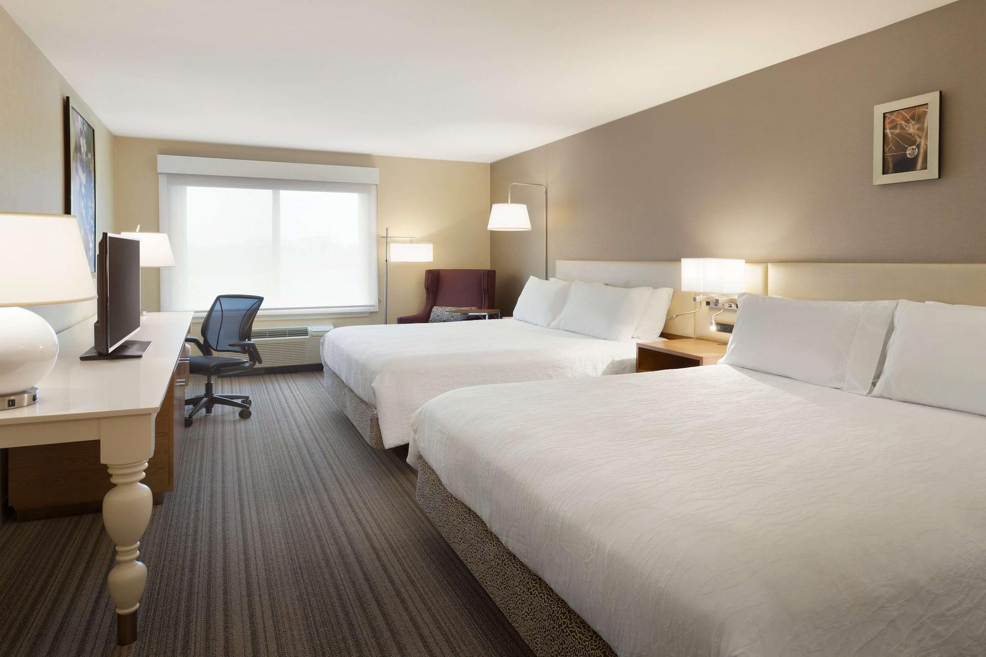 Hilton Garden Inn Roseville Extérieur photo