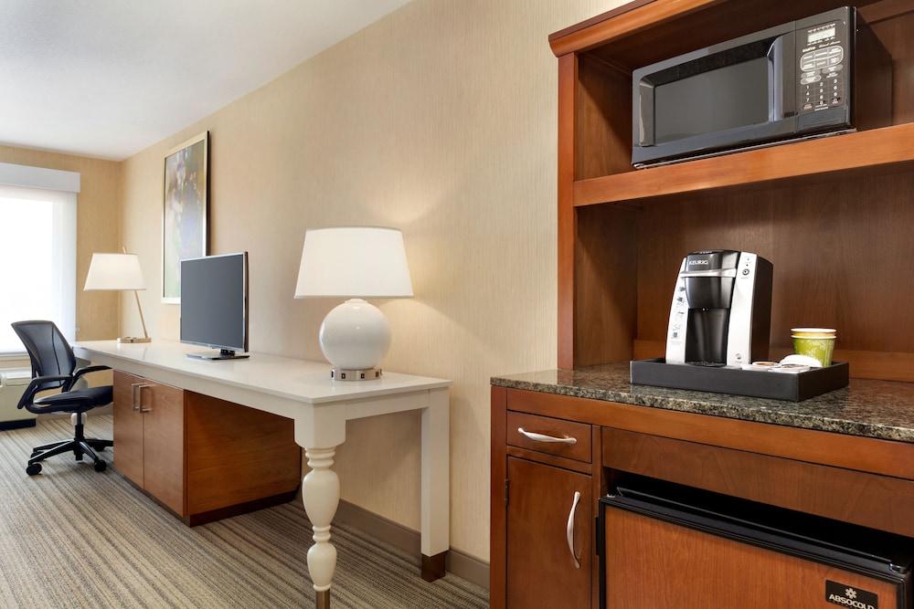 Hilton Garden Inn Roseville Extérieur photo