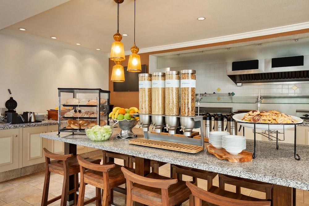 Hilton Garden Inn Roseville Extérieur photo