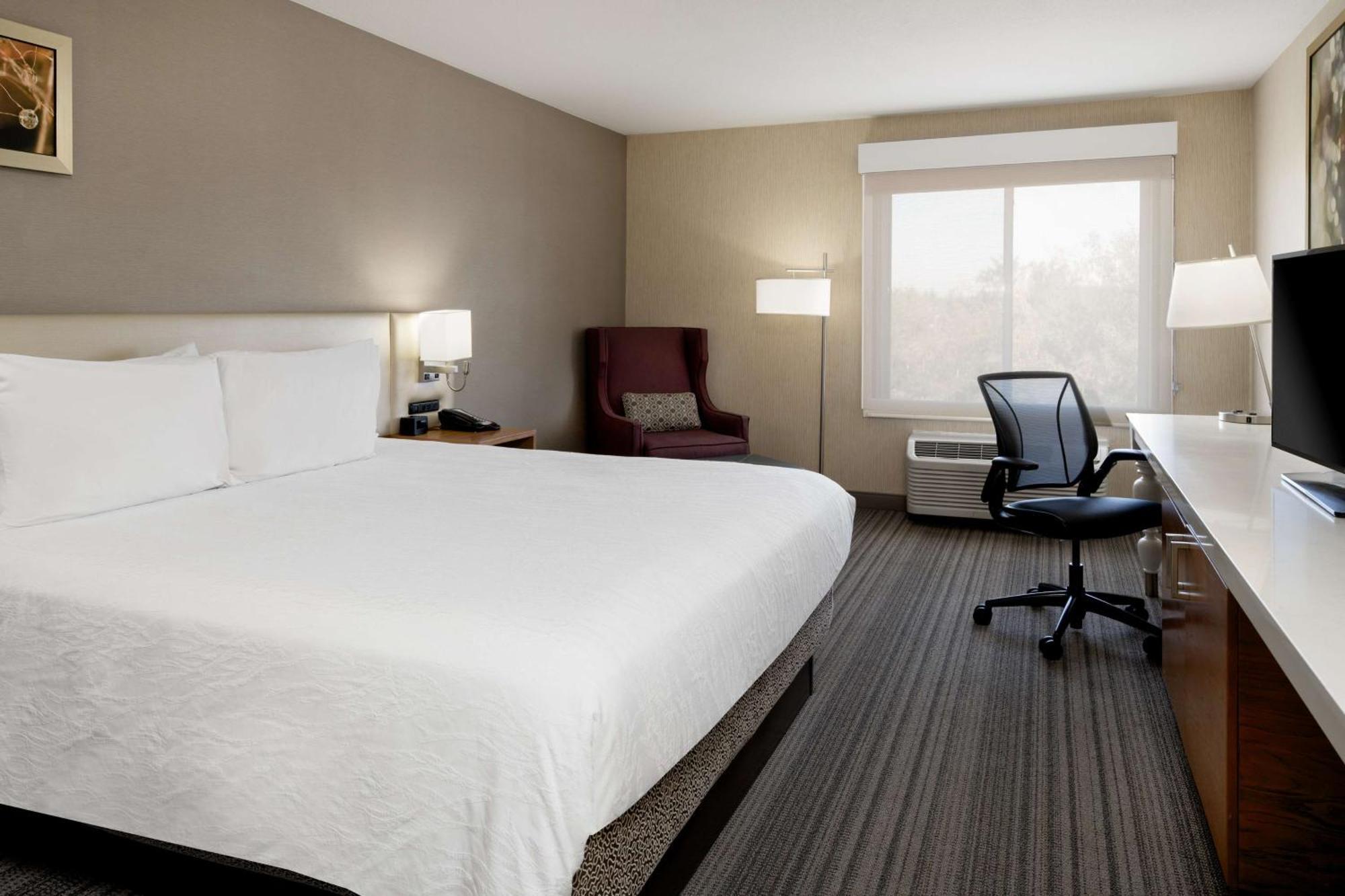 Hilton Garden Inn Roseville Extérieur photo