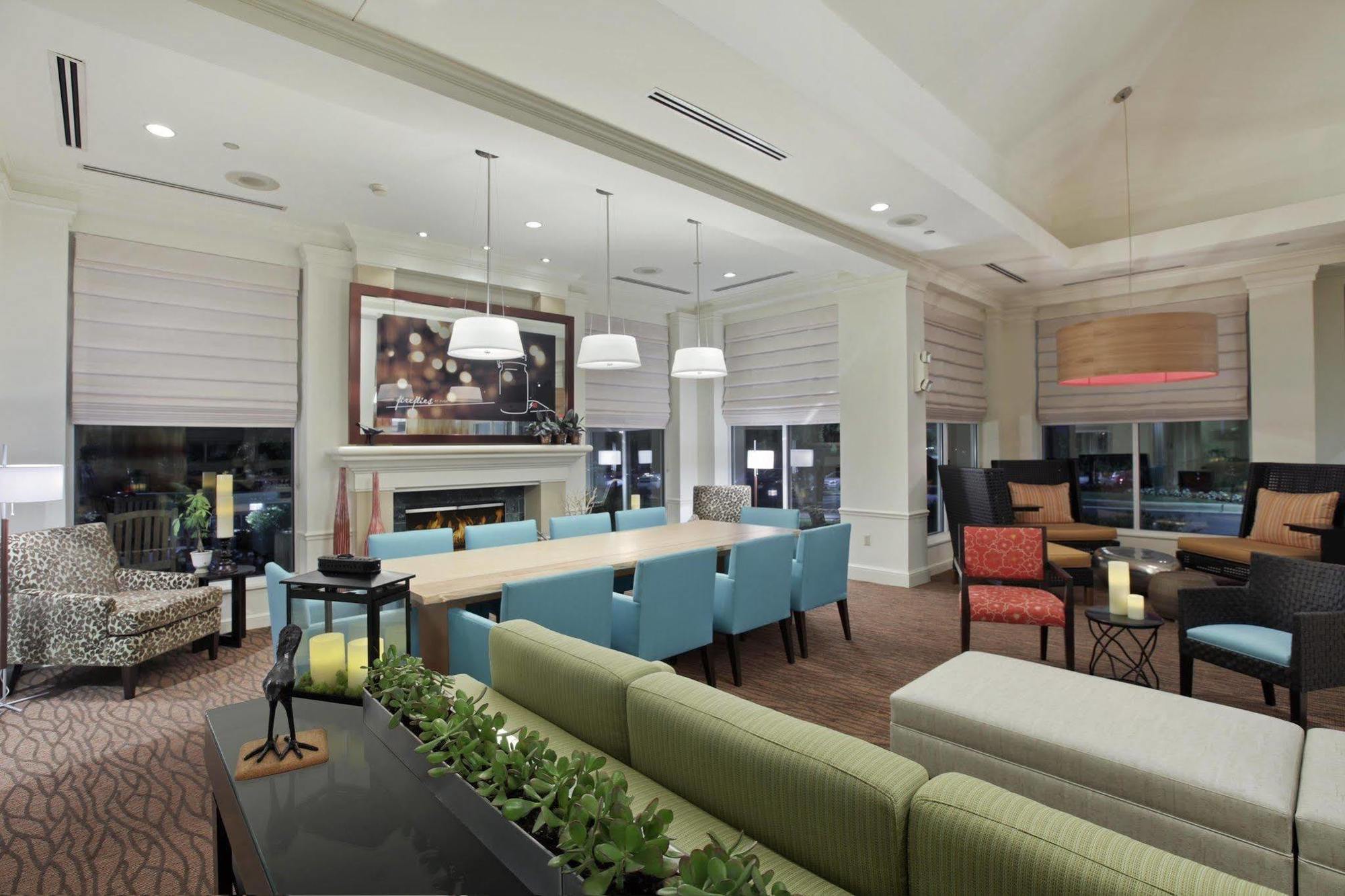 Hilton Garden Inn Roseville Extérieur photo